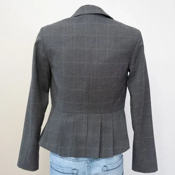 Banana Republic Blazer in size 4 - Picture 4 of 11